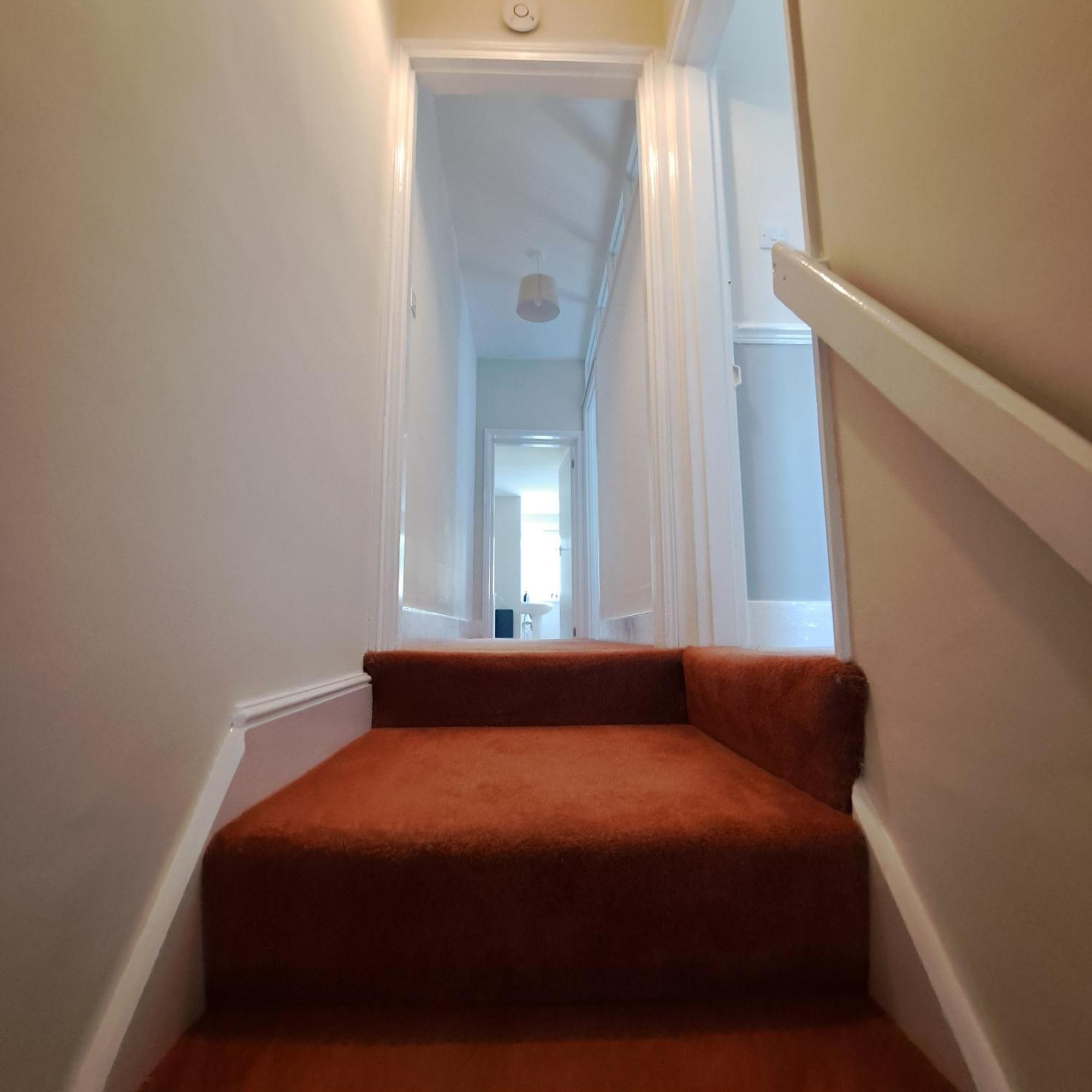 Generous 3 Bed In The Heart Of The Village Huntingdon Esterno foto